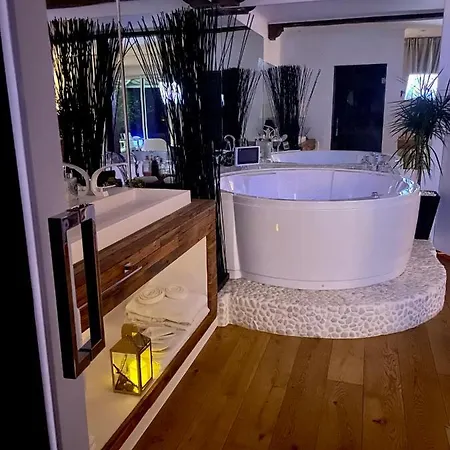 Bambuus Garden & Spa Dragasani Exterior photo